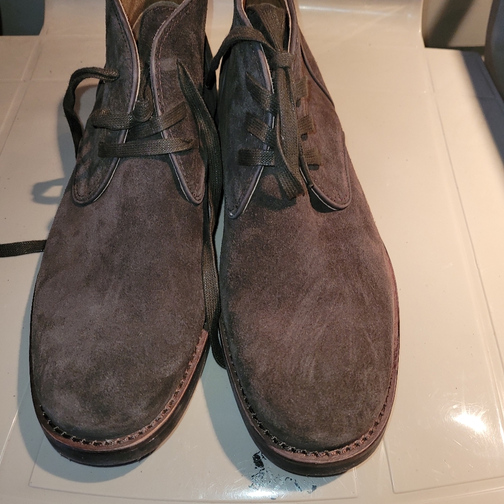 Shoe